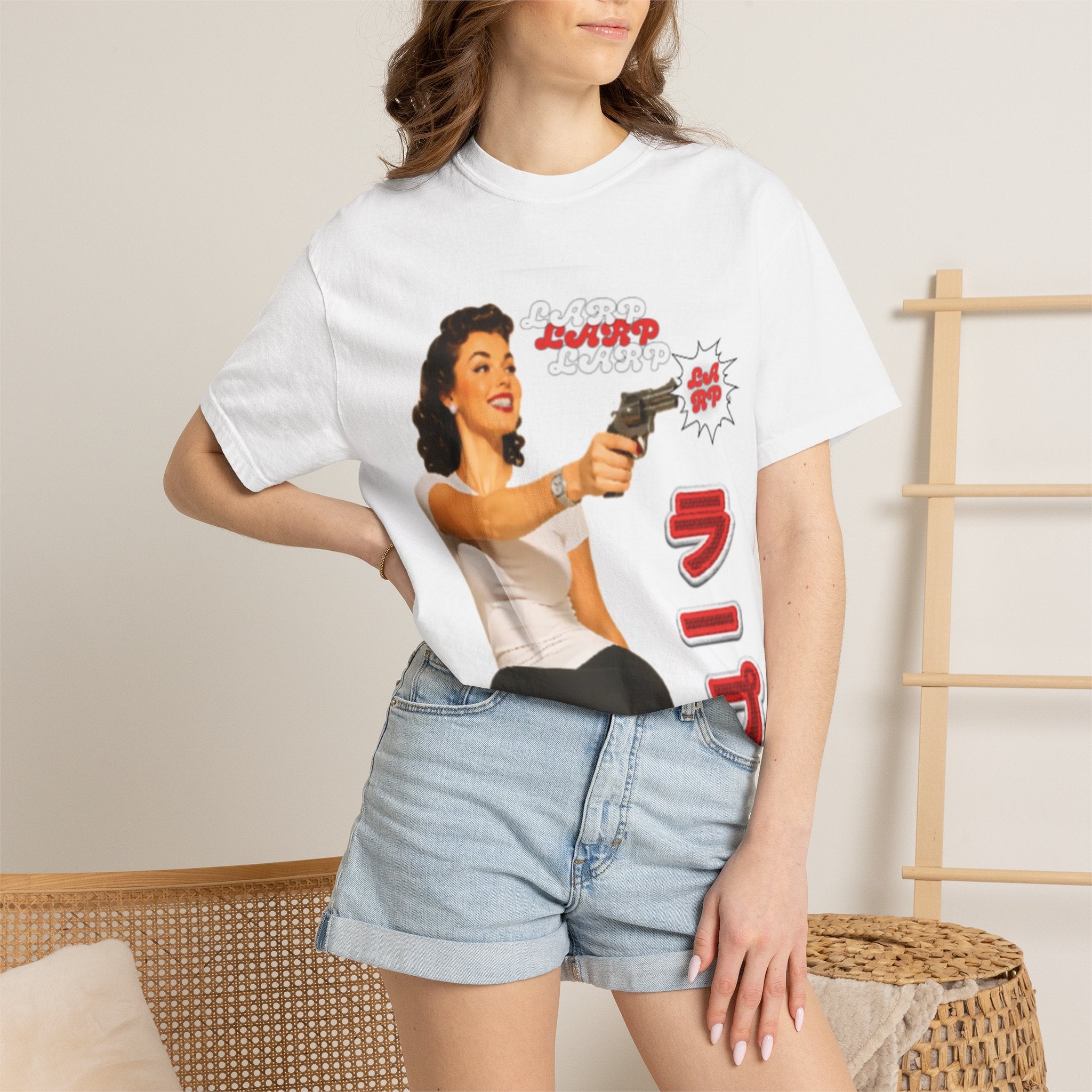 Retro Pinup T-Shirt — Japanese Text 'ランプ' Graphic Tee
